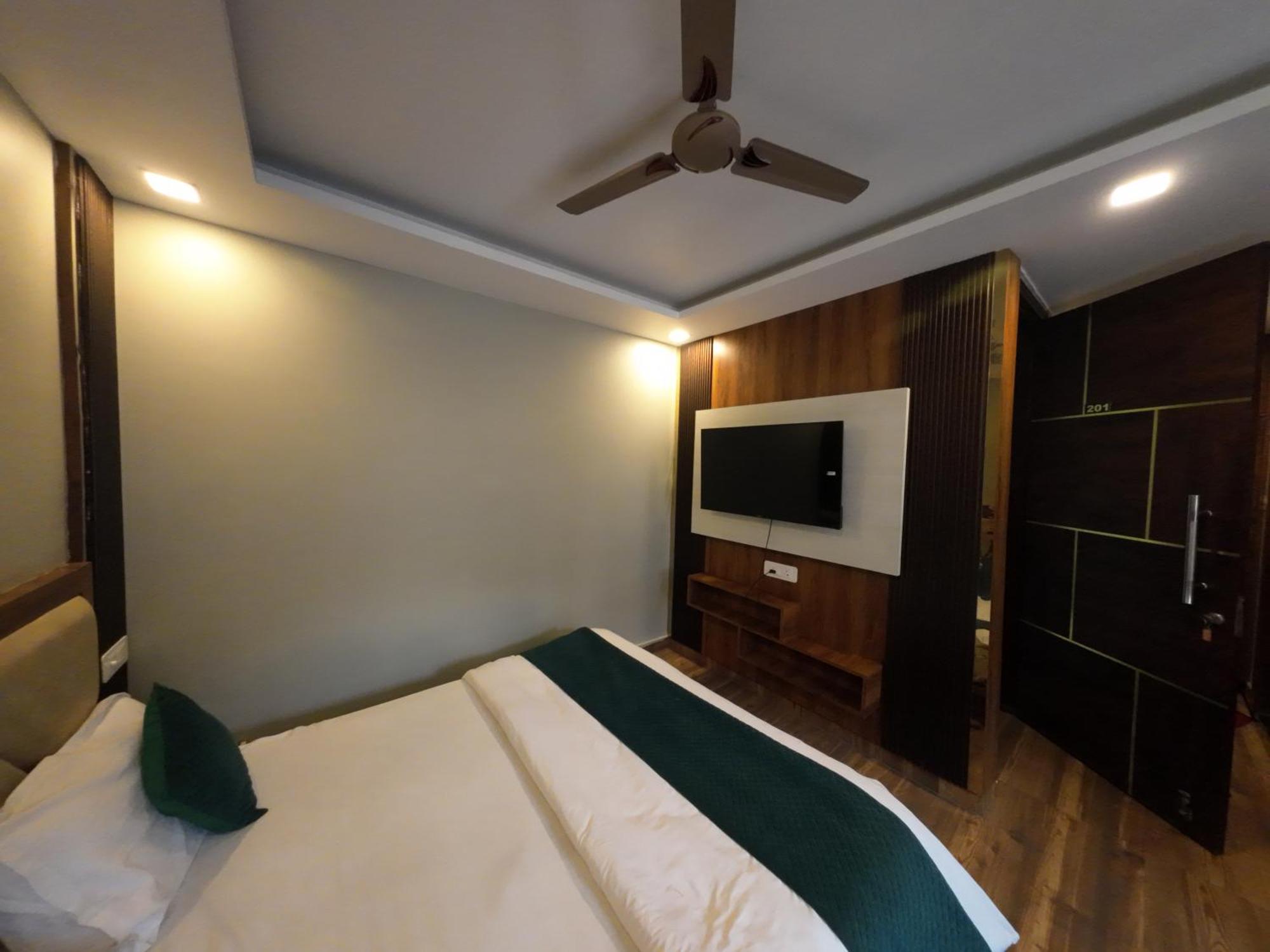 Hotel Hostel Vimal Ganga Rishīkesh 외부 사진